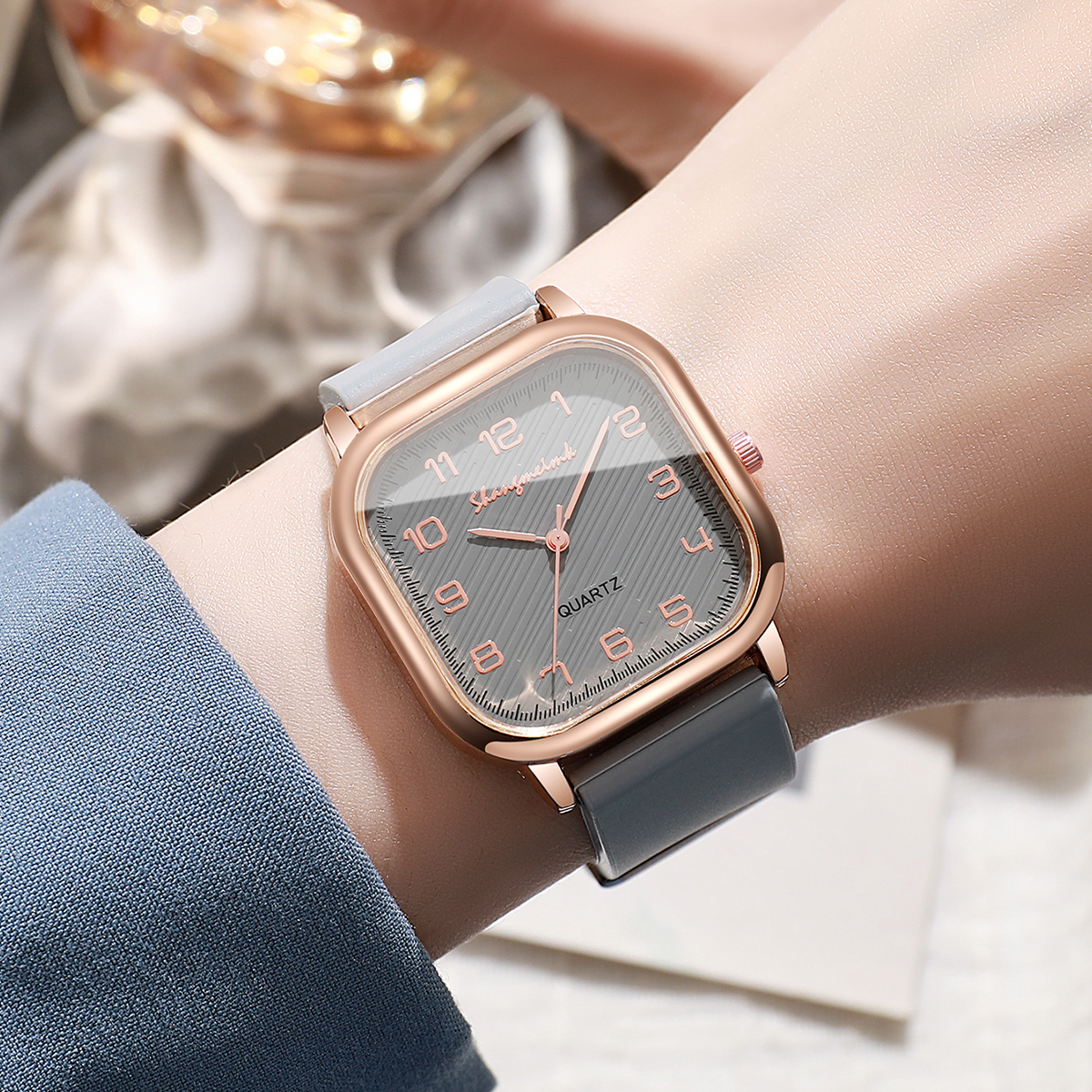 Fashion Square Women Watches C - đánh giá và giá Silicone Band Women