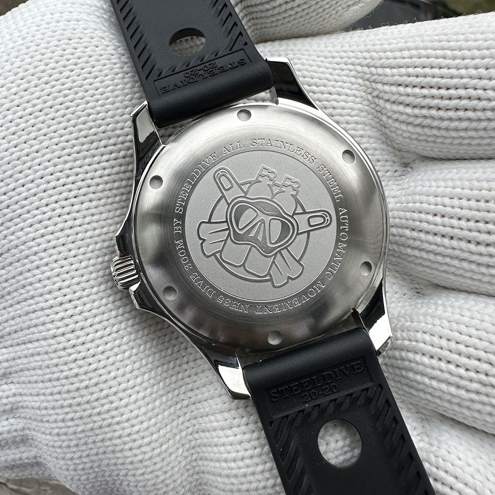 STEELDIVE SD1957 New Strap 42M - đánh giá và giá Tropic Strap Vintage